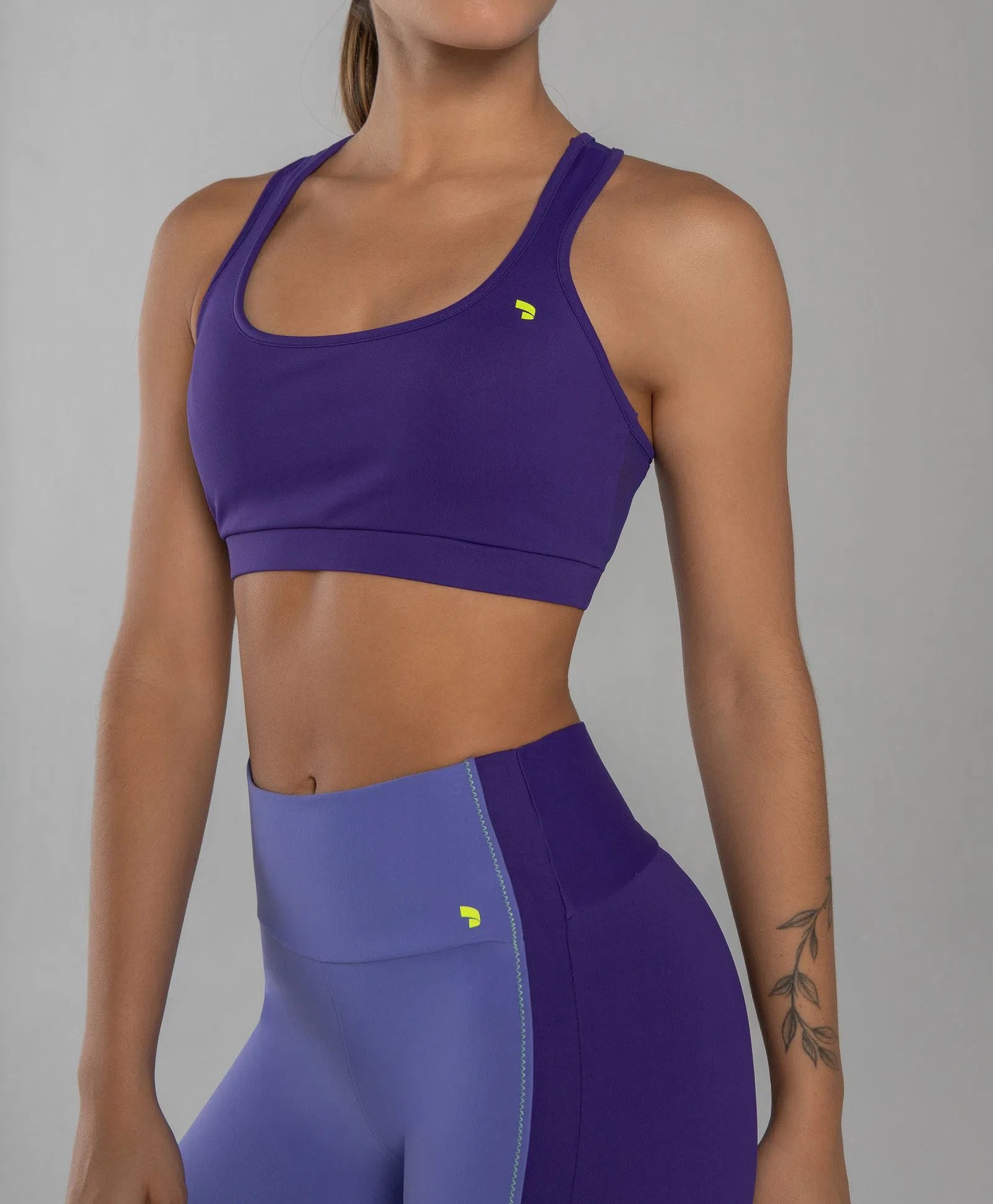 Top Hyper Nadador Com Tule E Frisos Roxo Alto Giro