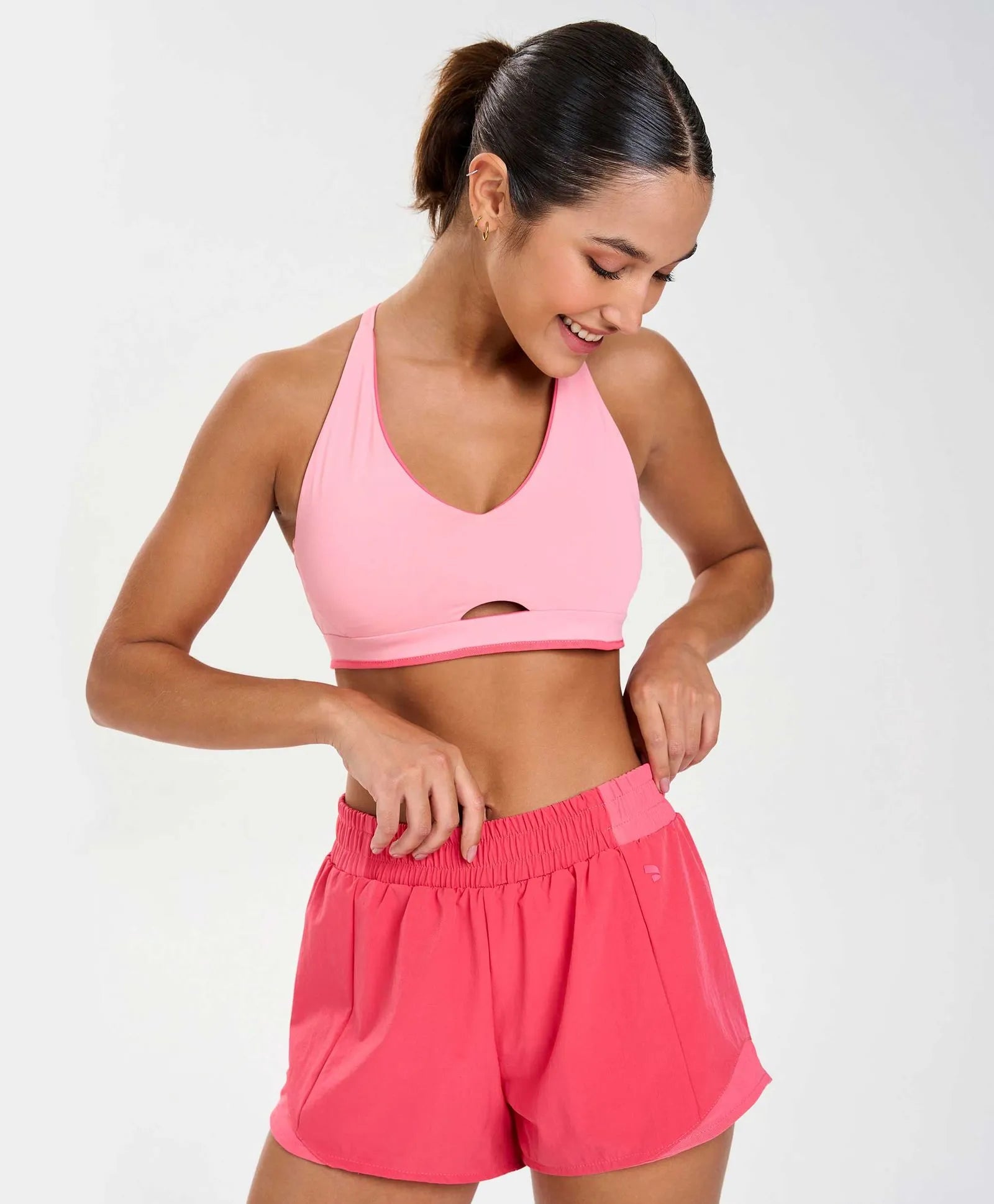 Shorts Sobreposto Com Recortes de Tule Coral Alto Giro