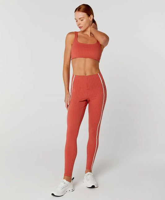 Conjunto Top e Legging Risca de Giz Laranja Alto Giro