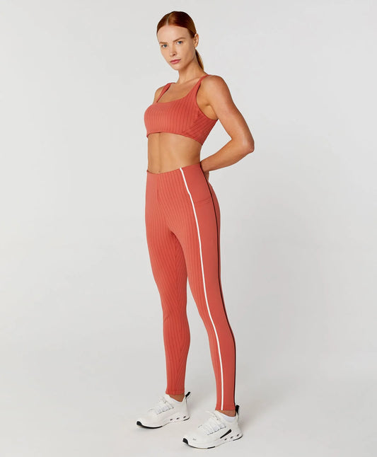 Conjunto Top e Legging Risca de Giz Laranja Alto Giro