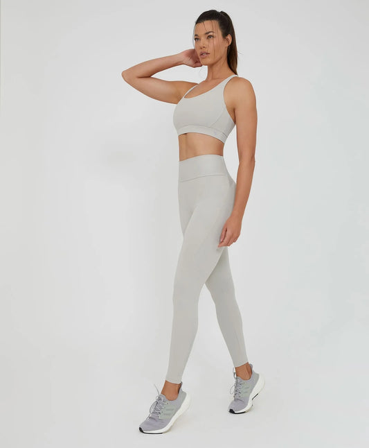 Legging Com Bolso e Recortes Cinza Alto Giro