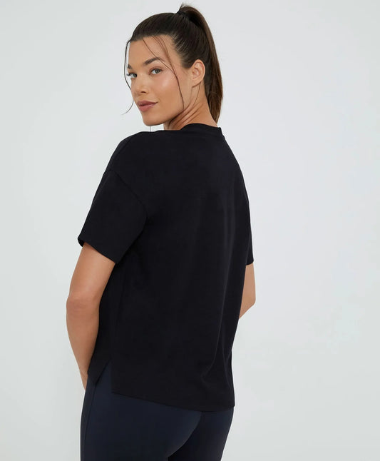 T-shirt Oversized Abertura Lateral Preto Alto Giro