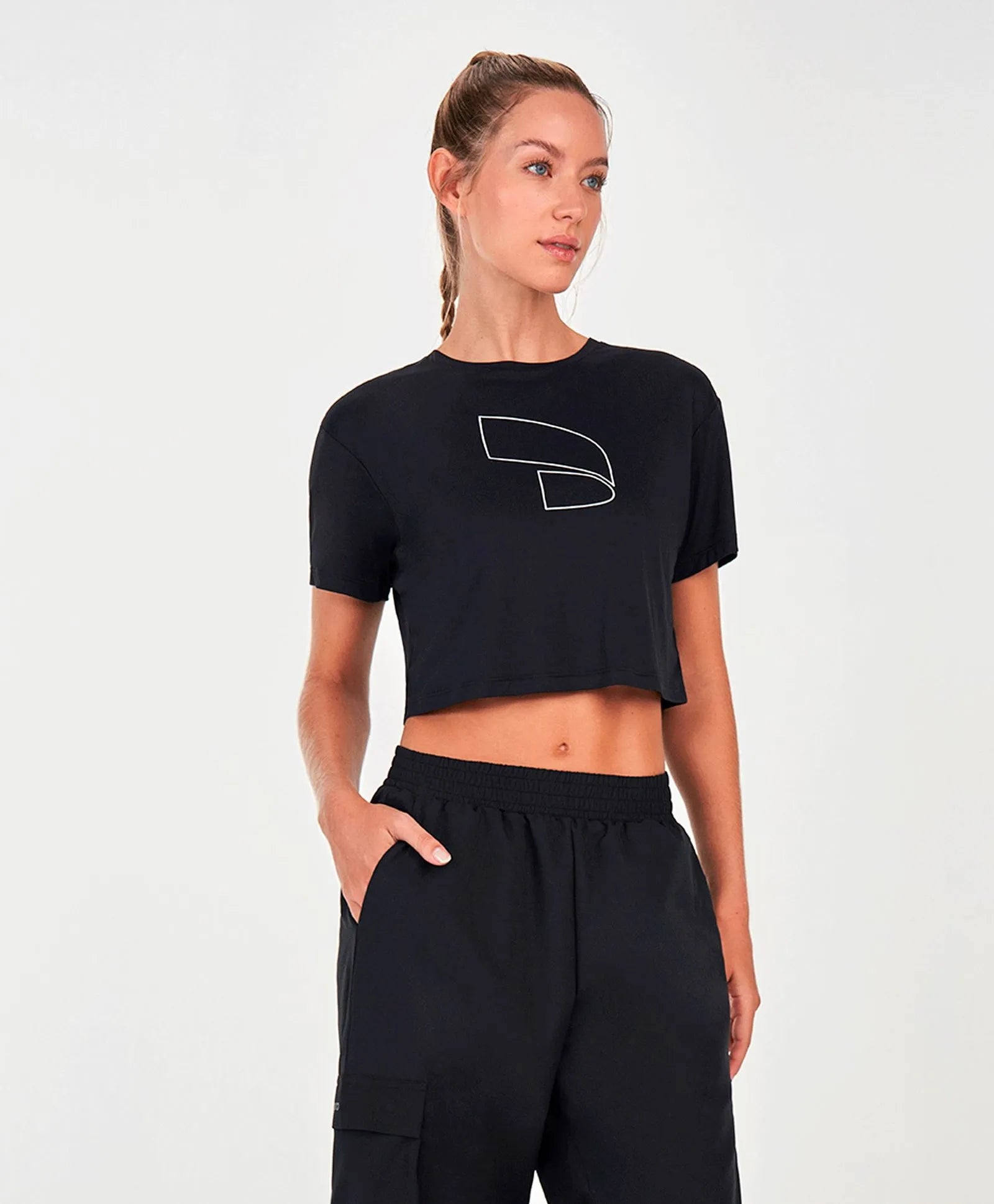 T-Shirt Cropped Símbolo Preto Alto Giro