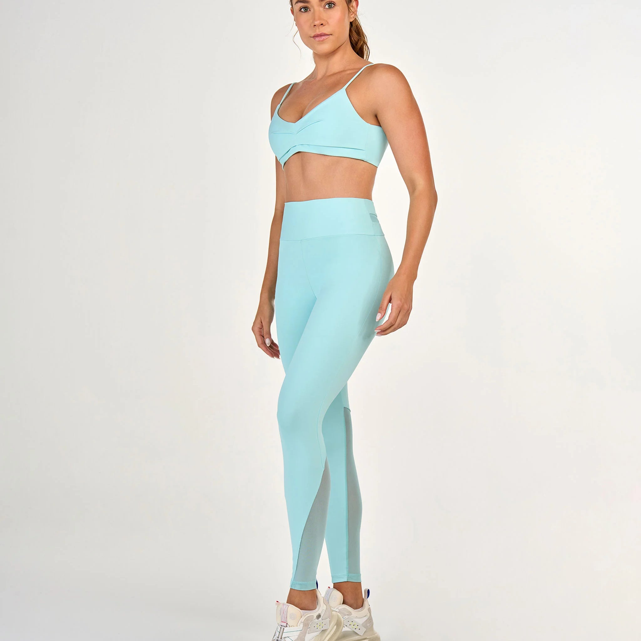 Legging Detalhe Vazado Cos Recortes Tule Água Alto Giro