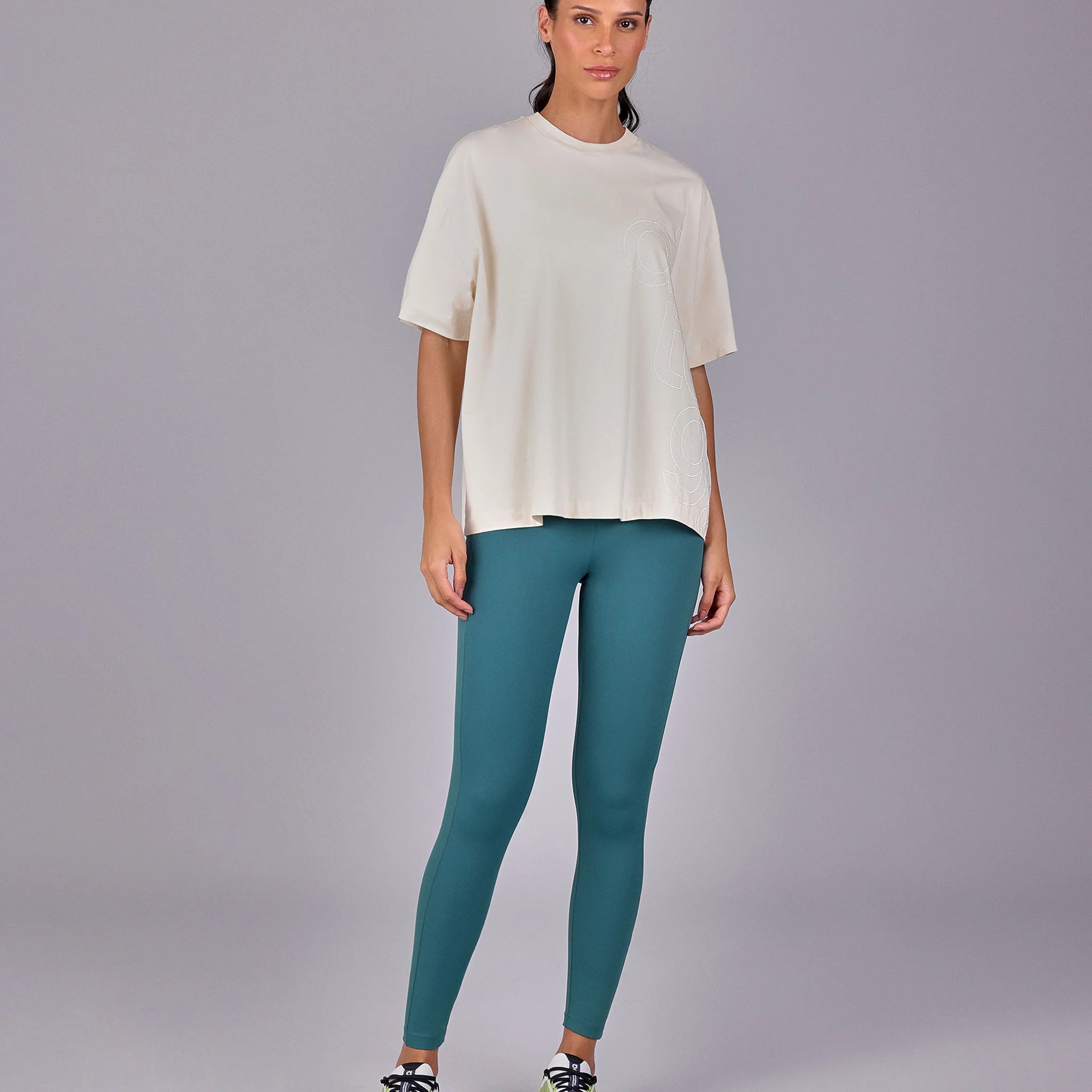 T-shirt Stay Fresh Oversized Bege Alto Giro