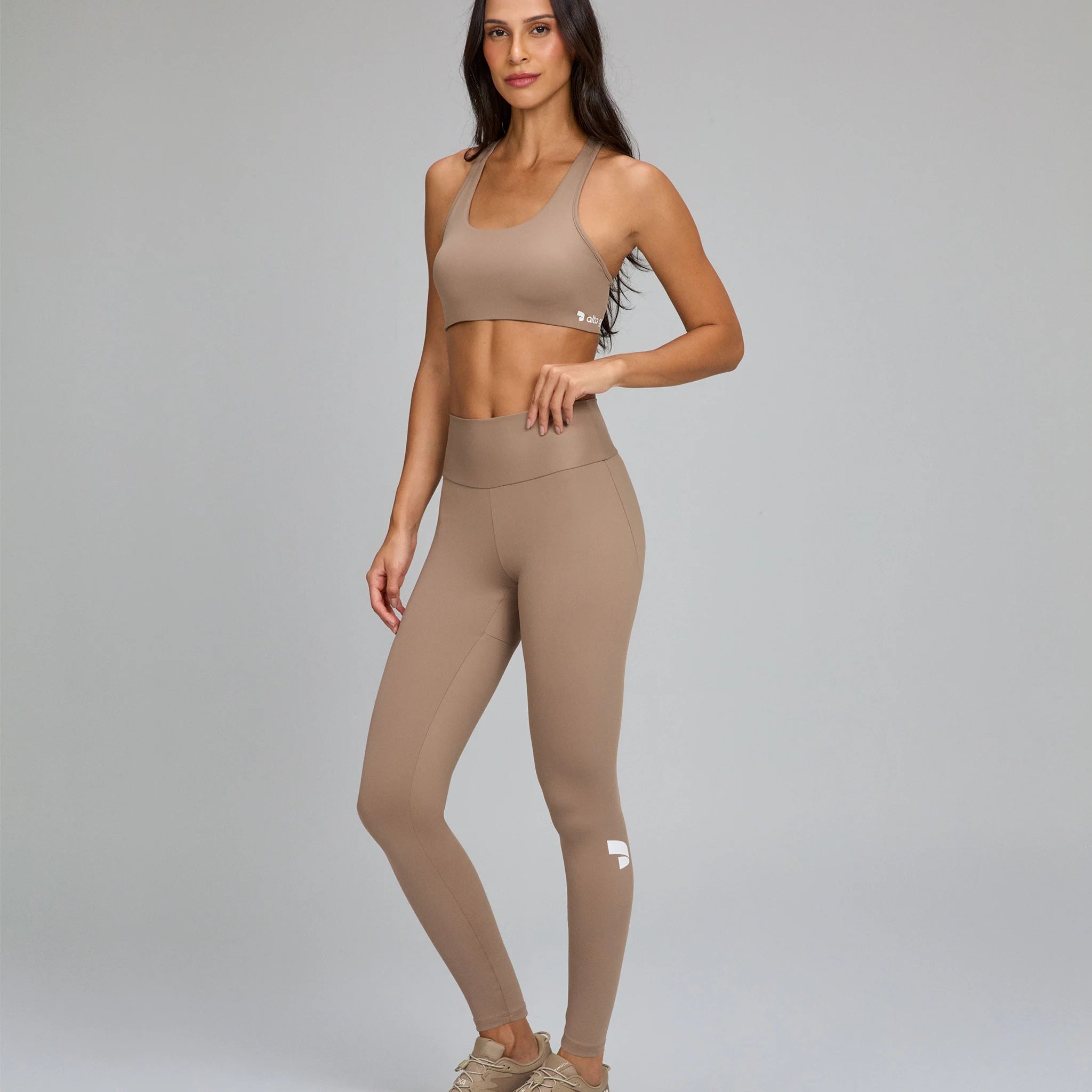 Legging Essentials Bege Escuro Alto Giro
