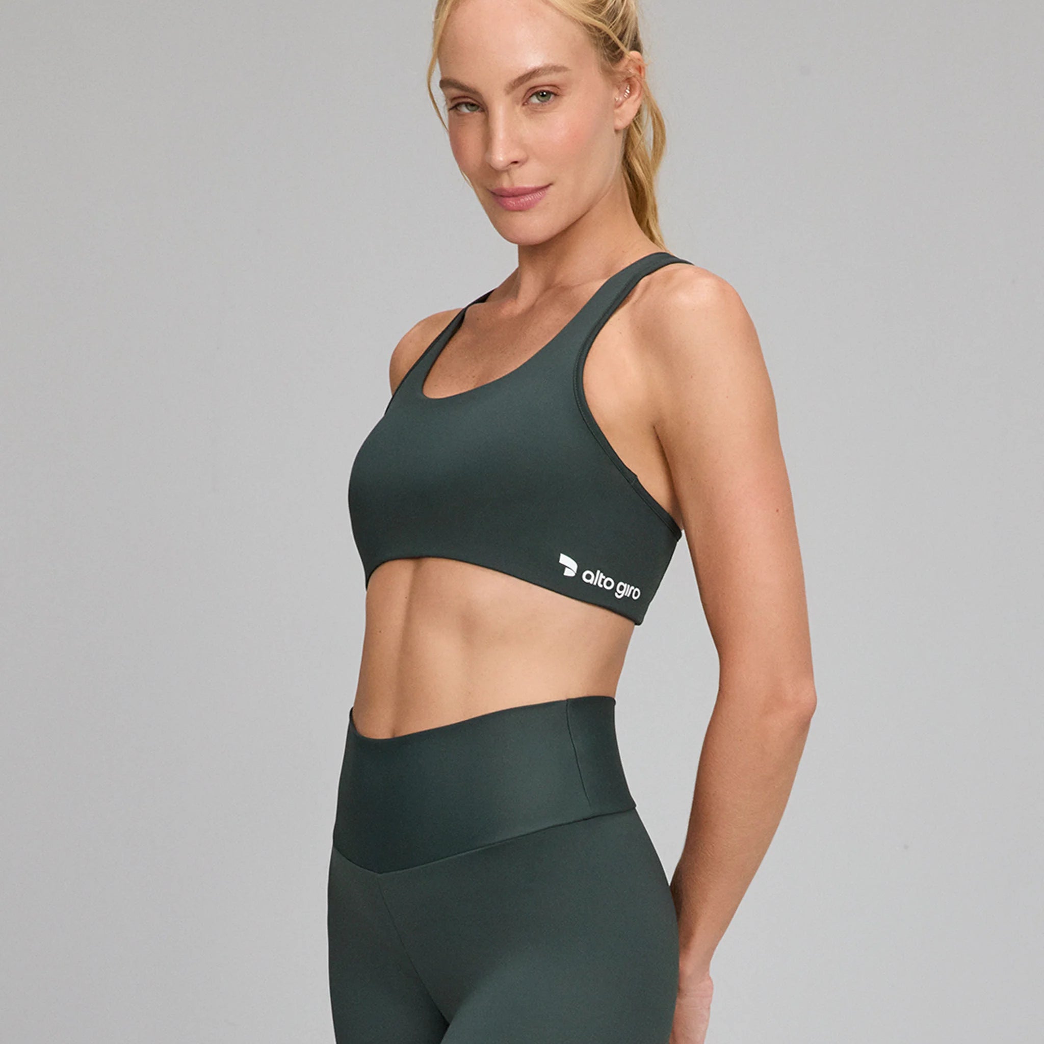 Top Nadador Essentials Verde Escuro Alto Giro