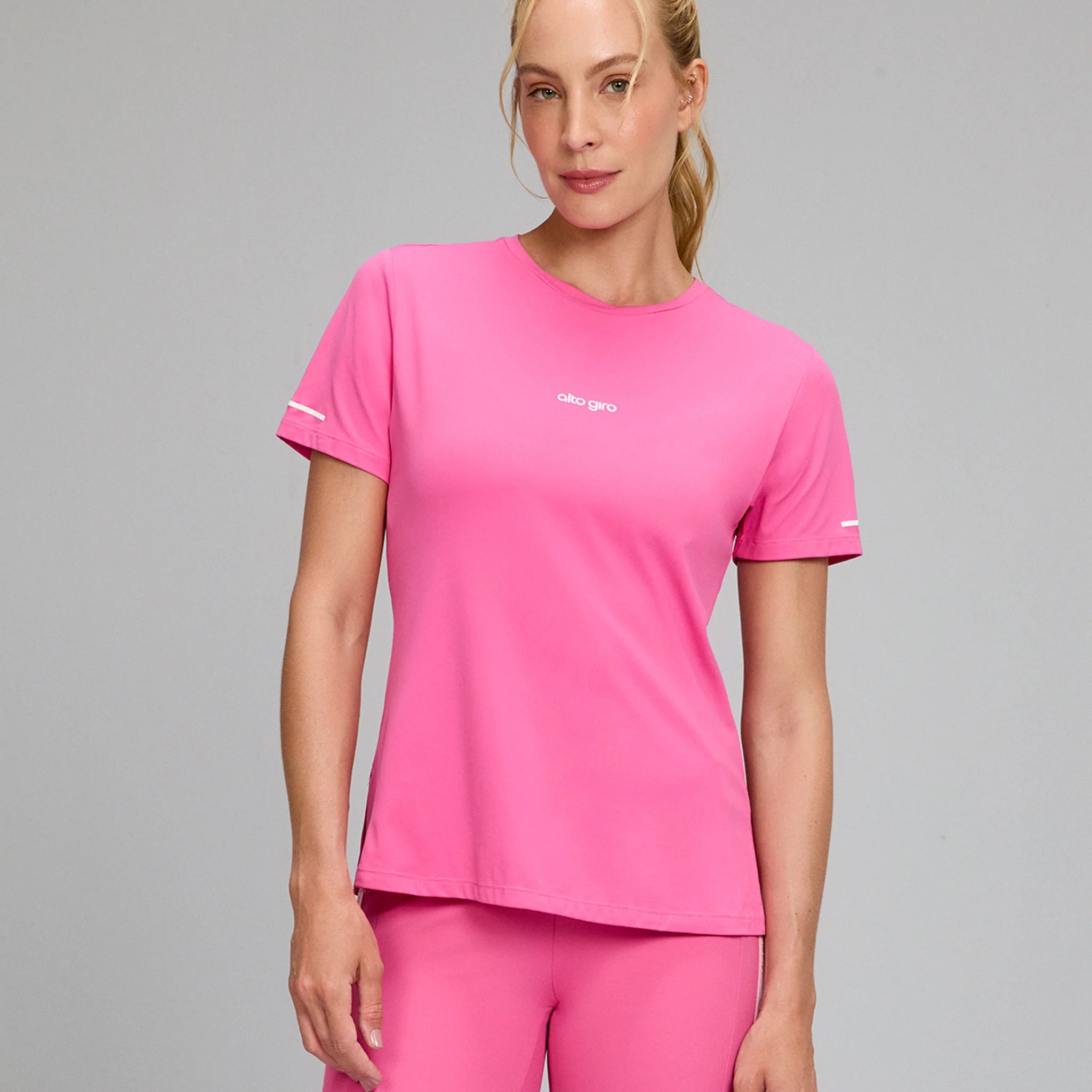 T-shirt Básica Refletivos Rosa Doce Alto Giro