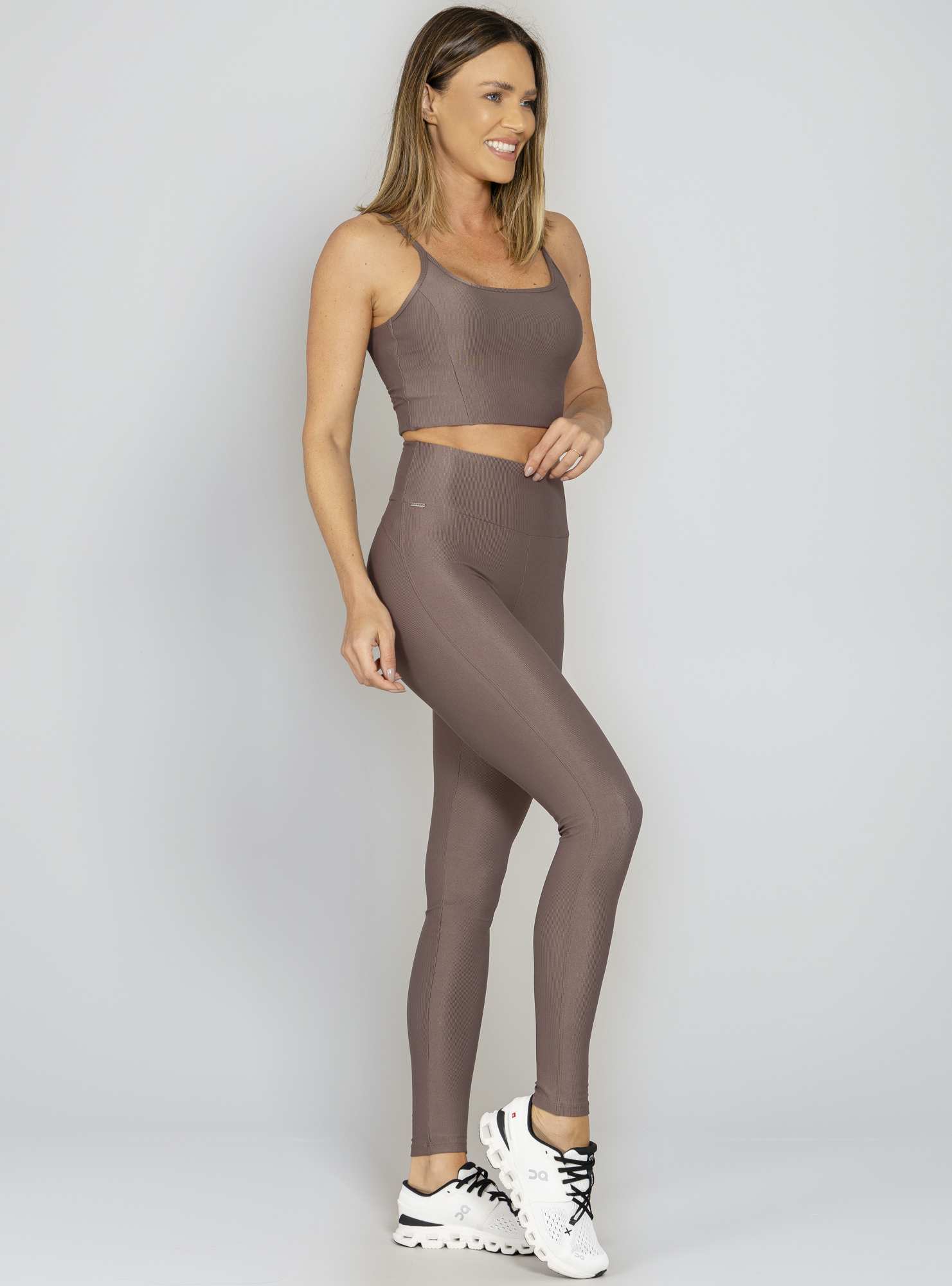 Conjunto Top e Legging Marrom Run More