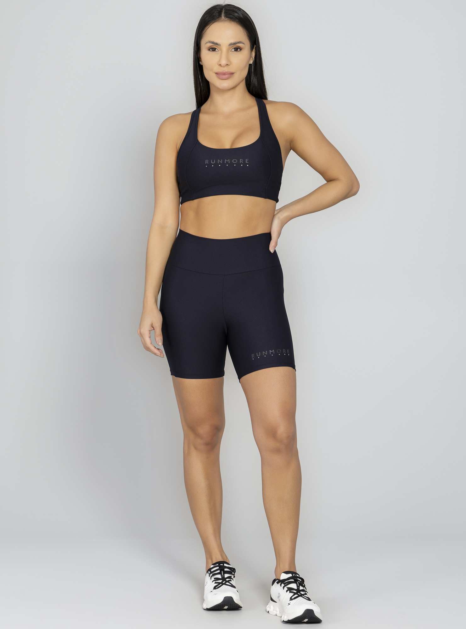 Bermuda Com Bolso Preto Run More