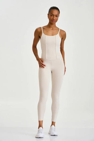 Macacão Empina Bumbum Com Compressão Off White Caju Brasil