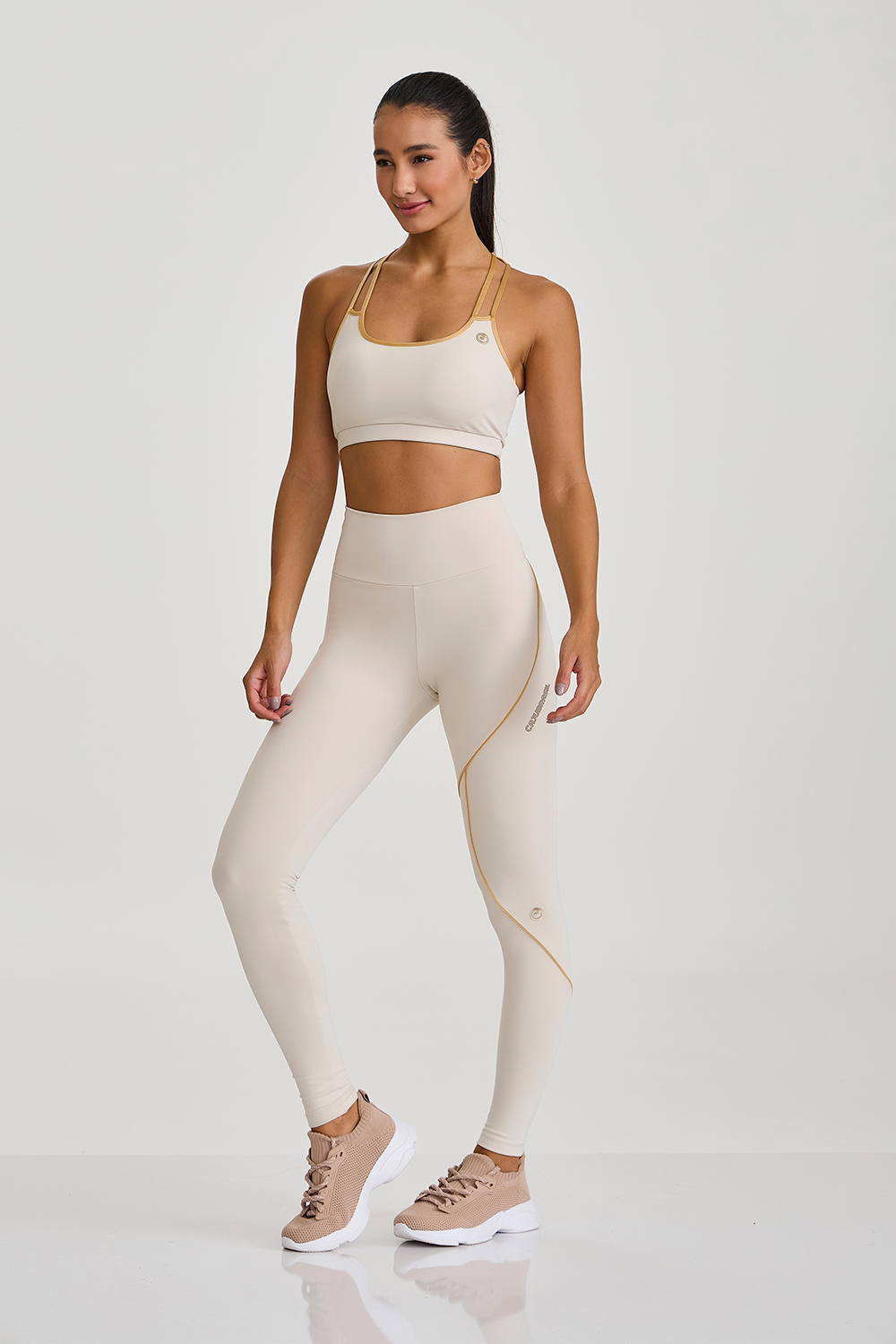 Conjunto Top e Legging Hyper Com Silk Off White Caju Brasil