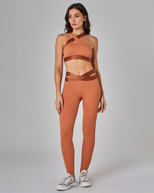 Conjunto Top e Legging Fusô Cós Transpassado Core Marrom Conhaque Vestem