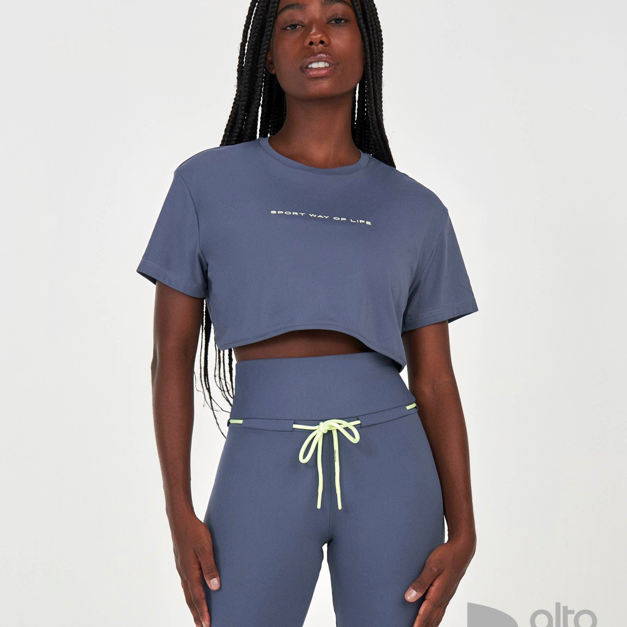 T-Shirt Cropped Sport Way Of Life Cinza Alto Giro