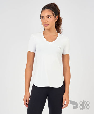 T-Shirt Skin Fit Alongada Branco Alto Giro