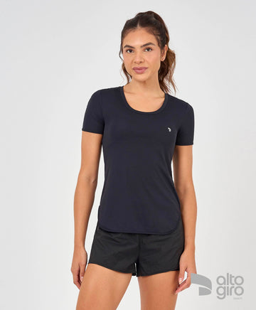 T-shirt Skin Fit Alongada Preto Alto Giro